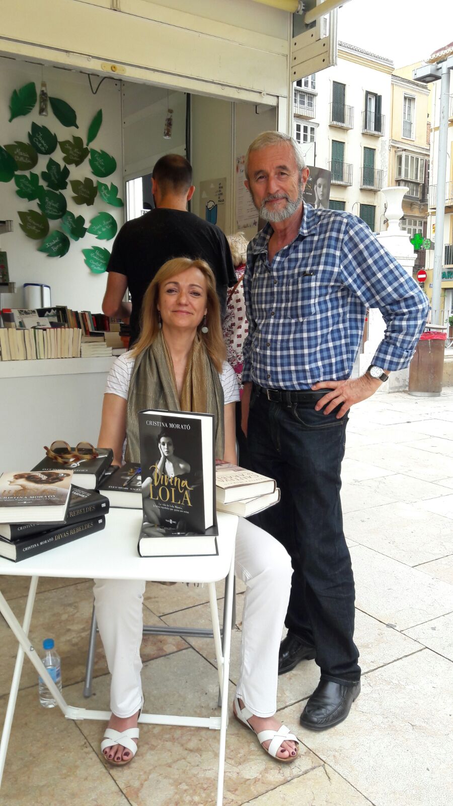 Con Cristina Morató. Feria del Libro de Málaga. 10 de junio